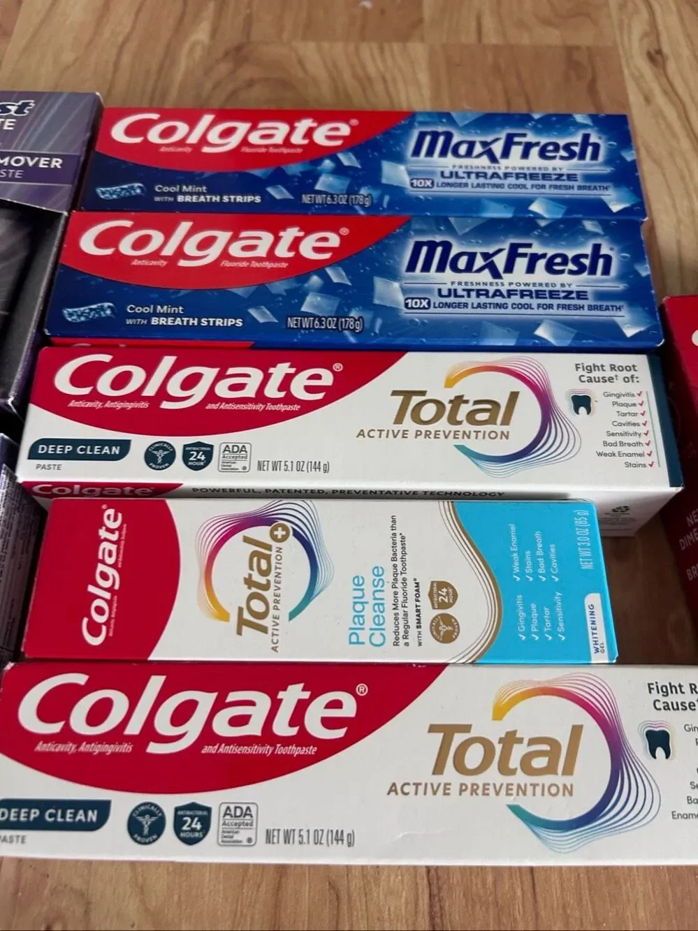 Bundle of toothpaste 10 different types and expiration dates Colgate creat